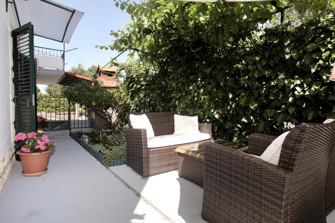 Apartment Eva Trogir Exterior photo